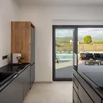 Vedro Nebo, Xl Heated Pool Villa Umljanovic