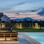 Vedro Nebo, Xl Heated Pool Villa Umljanovic
