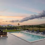Vedro Nebo, Xl Heated Pool Villa Umljanovic