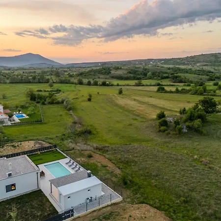 Vedro Nebo, Xl Heated Pool Вилла *