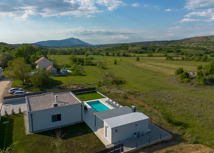 Vedro Nebo, Xl Heated Pool Villa Umljanovic