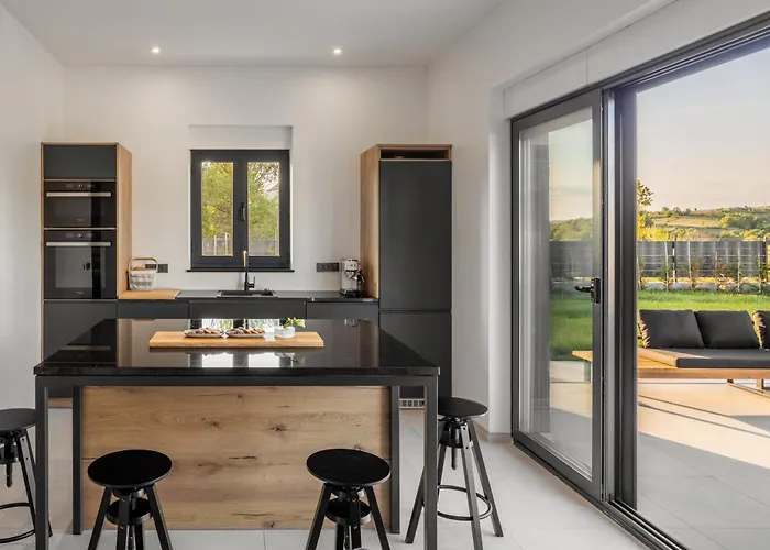 Villa Vedro Nebo, Xl Heated Pool *