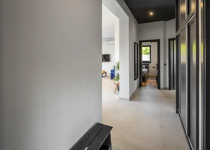 Vedro Nebo, Xl Heated Pool Villa Umljanovic